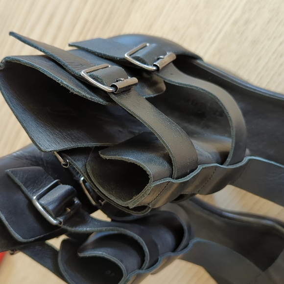 THE KOOPLES Black Leather Women's Multi Buckle Boot Chunky Open Toe Heels Sz 40 - Picture 3 of 11